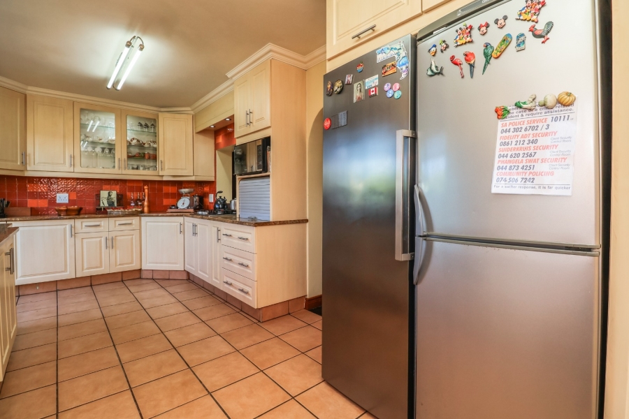 4 Bedroom Property for Sale in Groenvallei Western Cape